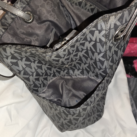 MICHAEL Michael Kors Charcoal and Silver Tote - Picture 6 of 6